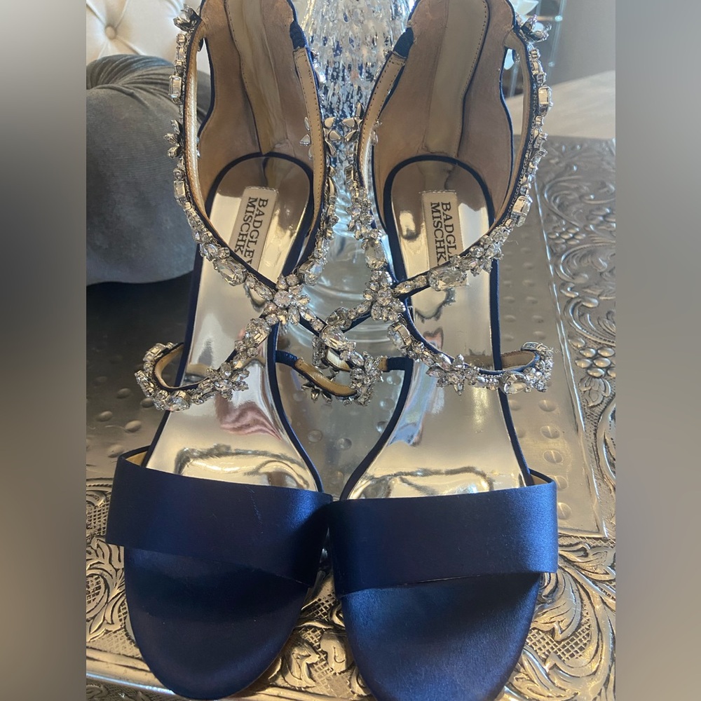 BADGLEY MISCHKA Woman’s 8.5 Satin Formal Elegant Wedding Rhinestones